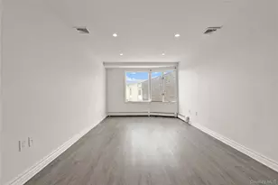 120-09 Riviera Ct, College Point, NY 11356 - Photo 23