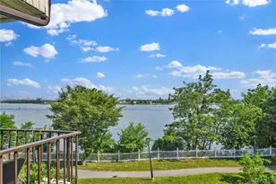 120-09 Riviera Ct, College Point, NY 11356 - Photo 15