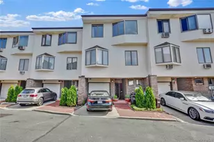 120-09 Riviera Ct, College Point, NY 11356 - Photo 5