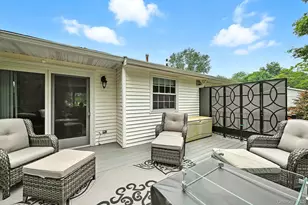 9 Pleasant Ln, Poughkeepsie, NY 12603 - Photo 13