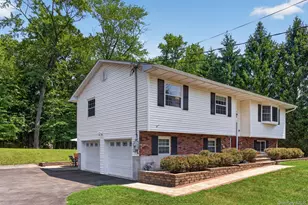 9 Pleasant Ln, Poughkeepsie, NY 12603 - Photo 3