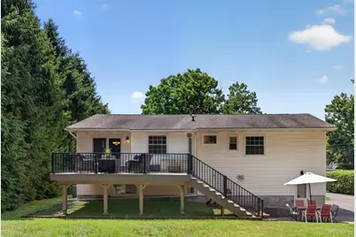 9 Pleasant Lane, Poughkeepsie, NY 12603 - Photo 33
