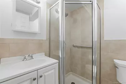 817 Quincy Avenue, Bronx, NY 10465 - Photo 35