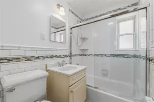 817 Quincy Ave, Bronx, NY 10465 - Photo 17