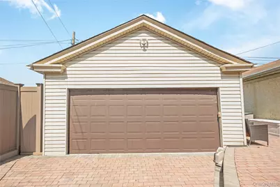 7815 Woodhaven Boulevard, Ridgewood, NY 11385 - Photo 21