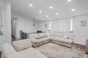 10 Arrowhead Ct, South Setauket, NY 11720 - Photo 3