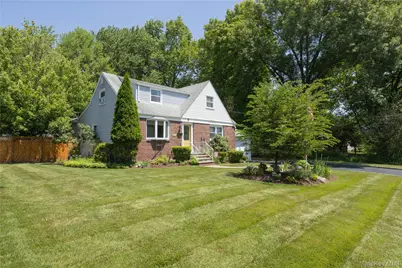 67 Pearce Parkway, Pearl River, NY 10965 - Photo 3