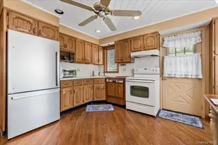 29 Edward St, Bethpage, NY 11714 - Photo 11
