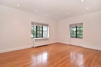 915 Wynnewood Road #A3, Pelham, NY 10803 - Photo 9
