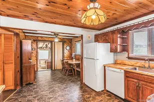 9 Kays Ct, North Babylon, NY 11703 - Photo 7