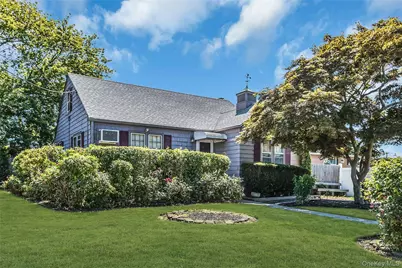 9 Kays Court, North Babylon, NY 11703 - Photo 1