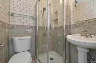 11-63 129th St, College Point, NY 11356 - Photo 15