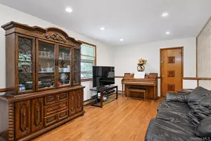 30 Dalewood Dr, Hartsdale, NY 10530 - Photo 19