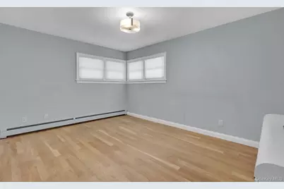 12 Bainbridge Avenue, Melville, NY 11747 - Photo 25