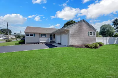 12 Bainbridge Avenue, Melville, NY 11747 - Photo 3