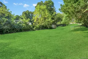 122 Dawn Rd, Rocky Point, NY 11778 - Photo 7