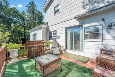 122 Dawn Road, Rocky Point, NY 11778 - Photo 9