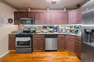 10-76 Gipson St, Far Rockaway, NY 11691 - Photo 11