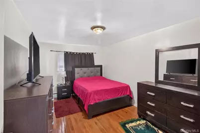 3043 Matthews Avenue, Bronx, NY 10467 - Photo 13
