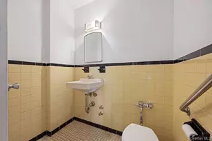 601 Kappock St, Bronx, NY 10463 - Photo 17