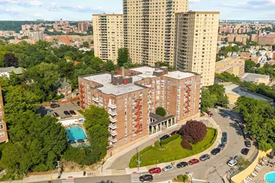 601 Kappock Street #4J, Bronx, NY 10463 - Photo 1