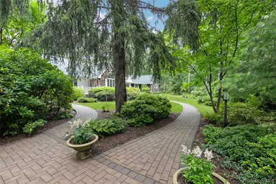 63 W Meadow Road, East Setauket, NY 11733 - Photo 3
