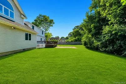 40 Columbia Street, Bethpage, NY 11714 - Photo 31