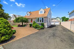 119 Caroline Ave, Franklin Square, NY 11010 - Photo 3
