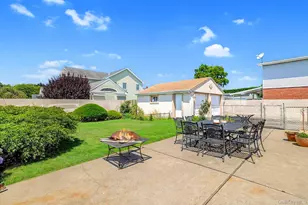 119 Caroline Ave, Franklin Square, NY 11010 - Photo 9