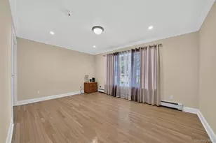 208 Newburgh Ave, Medford, NY 11763 - Photo 7