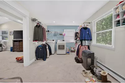 208 Newburgh Avenue, Medford, NY 11763 - Photo 23