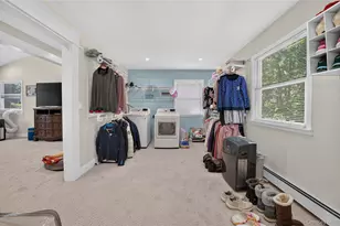 208 Newburgh Ave, Medford, NY 11763 - Photo 23