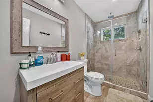 208 Newburgh Ave, Medford, NY 11763 - Photo 9
