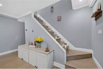 208 Newburgh Avenue, Medford, NY 11763 - Photo 15