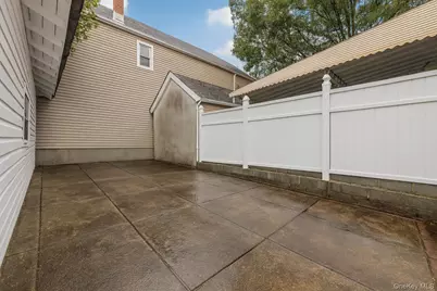 9006 107th Avenue, Ozone Park, NY 11417 - Photo 11