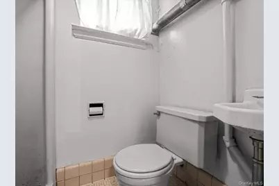 8026 217th Street, Hollis, NY 11427 - Photo 31