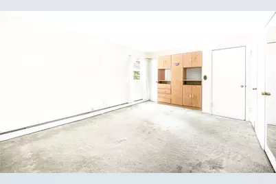 21 Pomander Drive, White Plains, NY 10607 - Photo 15
