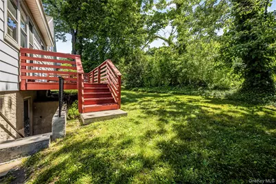 21 Pomander Drive, White Plains, NY 10607 - Photo 5