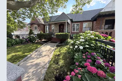 5962 69th Lane, Maspeth, NY 11378 - Photo 37