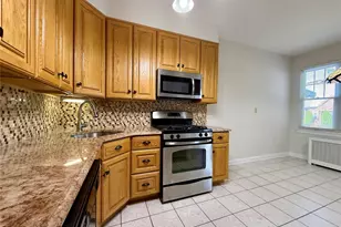 59-62 69th Ln, Maspeth, NY 11378 - Photo 17