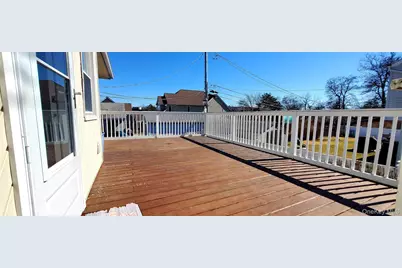 123 Southern Parkway, Plainview, NY 11803 - Photo 11