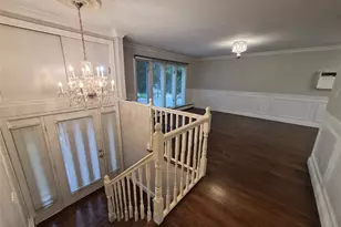 123 Southern Pkwy, Plainview, NY 11803 - Photo 13