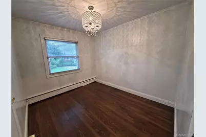 123 Southern Parkway, Plainview, NY 11803 - Photo 21