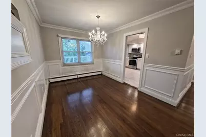 123 Southern Parkway, Plainview, NY 11803 - Photo 15