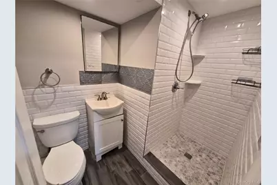 123 Southern Parkway, Plainview, NY 11803 - Photo 25