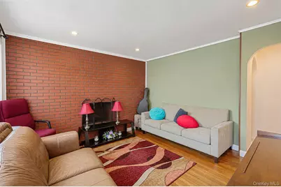 17 Maple Street, Brentwood, NY 11717 - Photo 5