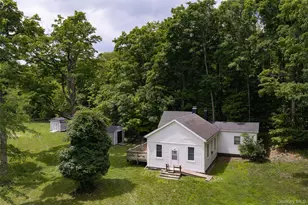 357 Pumpkin Ln, Clinton Corners, NY 12514 - Photo 3