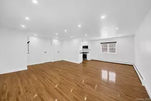 1034 Throgs Neck Expressway, Bronx, NY 10465 - Photo 5