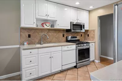 5 Marcus Road, West Nyack, NY 10994 - Photo 7