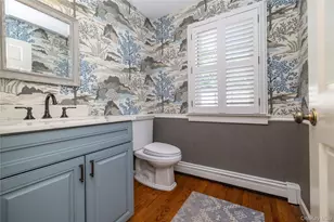 7 Yorkshire Rd, Rockville Centre, NY 11570 - Photo 9